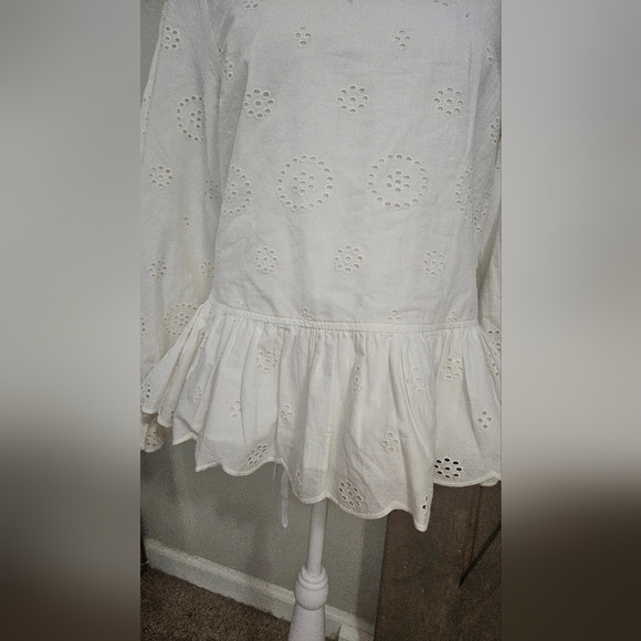 CROWN & IVY Lace Eyelet Ruffled Peplum Blouse In White. Size SP NWT - Picture 6 of 12